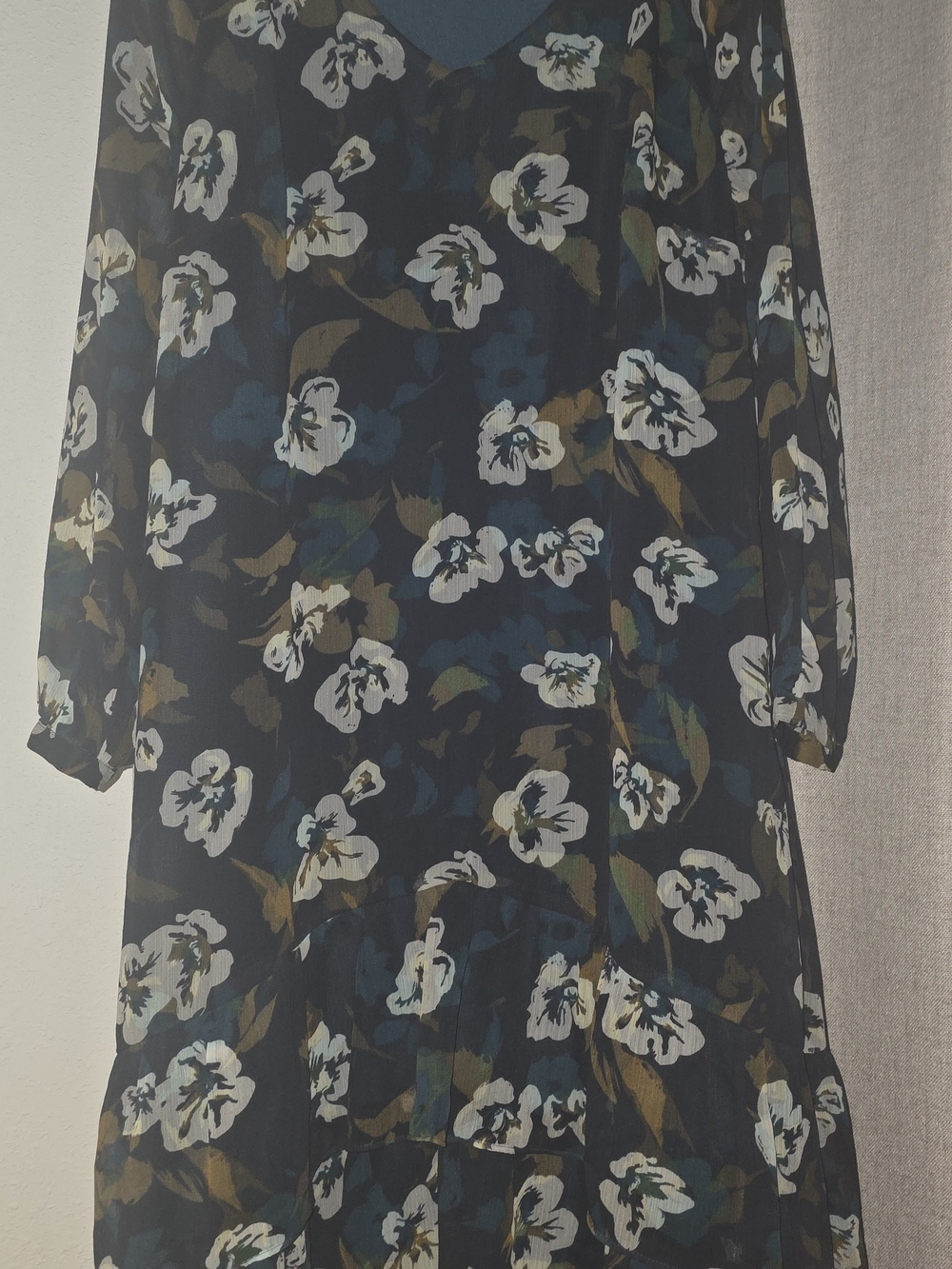 CAbi Black Floral Long-Sleeve V-Neck Dress
